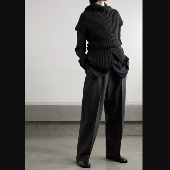 $1990 The Row Black Charcoal Knit Ribbed Tank Top size Medium - Picture 2 of 10